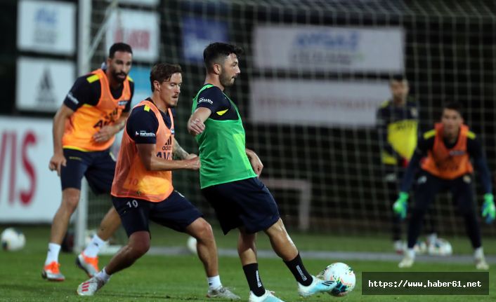 Fenerbahçe, Trabzonspor maçı hazırlıklarını sürdürdü 