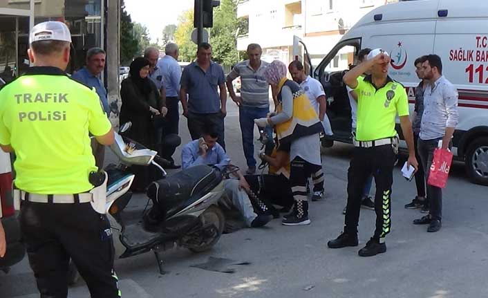 Kafa kafaya çarpıştılar: 2 yaralı