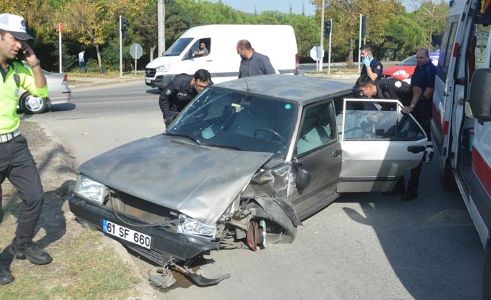 18 kilometrelik nefes kesen takip...Kaza yapınca yakalandılar