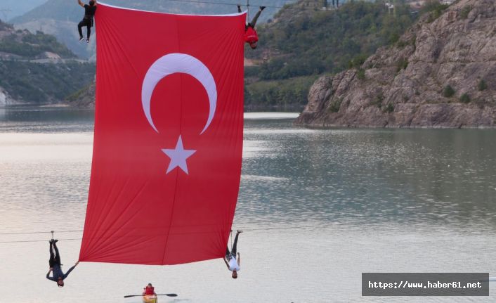 Çoruh nehri üzerinde Türk Bayrağı açtılar