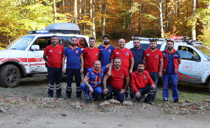 Ambulans şoförlerine off road eğitimi