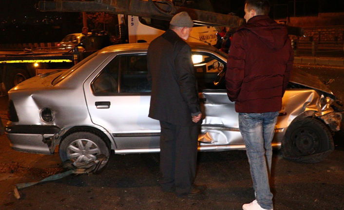 Babasının otomobilini kaçırdı, suçu babasına attı