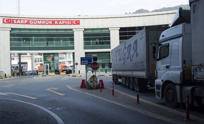 Sarp Sınır Kapısı'ndaki tır yoğunluğu için çalışmalar sürüyor