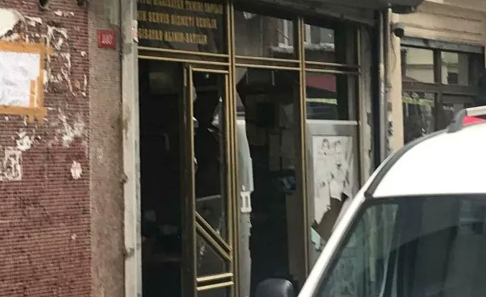 Beyoğlu'nda internet kafeye silahlı saldırı, yaralılar var