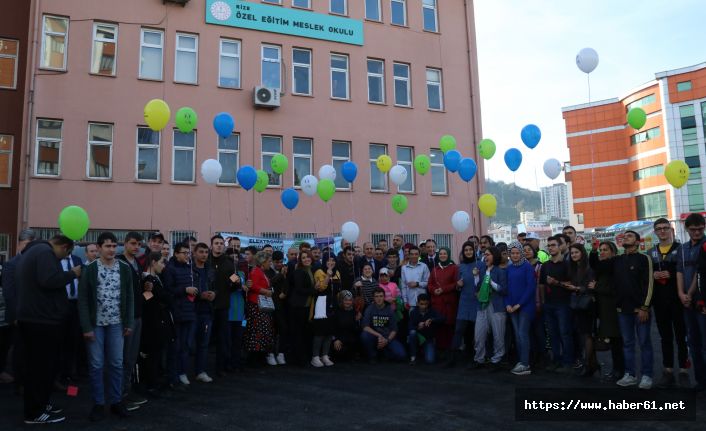  Engelli öğrencilerin ve ailelerinin okul sitemi