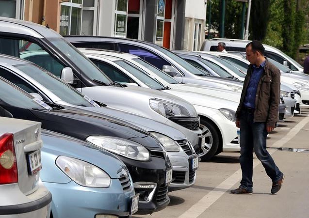 Galericilere uyum için ek süre tanındı