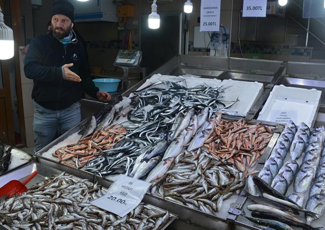 Karadenizli balıkçıların yüzü dip balıklarıyla gülüyor