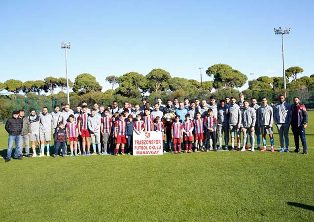 Trabzonspor antrenmanına sürpriz ziyaret