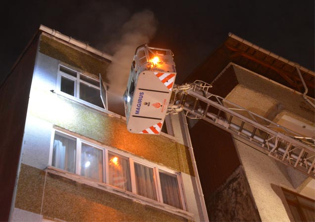 Şişli’de bir kadın sattığı evi ateşe verip kaçtı