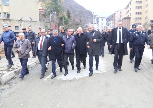 Artvin’de doğalgaz kazı çalışmaları durduruldu