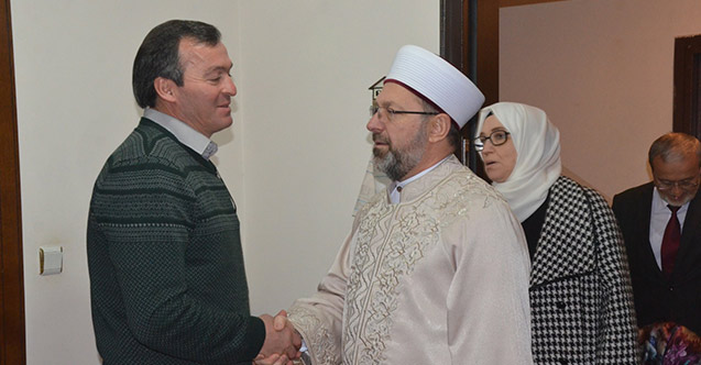 Diyanet İşleri Başkanından Ceren Özdemir'in ailesine taziye ziyareti