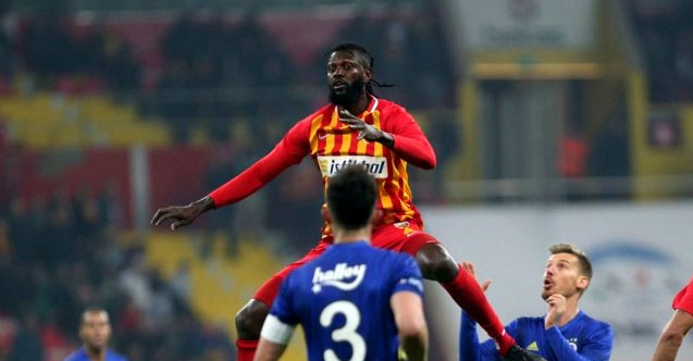 Adebayor'un yeni adresi...