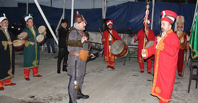 Suriye'den dönen özel harekat mehter ile karşılandı