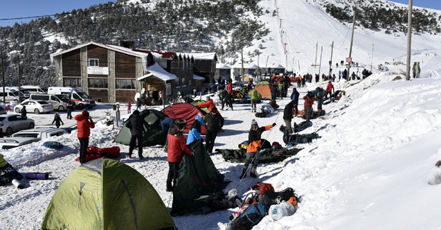 Dağcılar Zigana dağında kamp kurdu