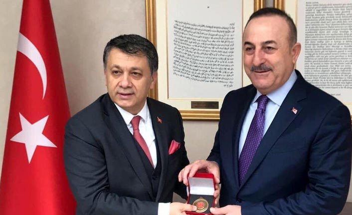 KGK heyeti Bakan Çavuşoğlu'nu ziyaret etti