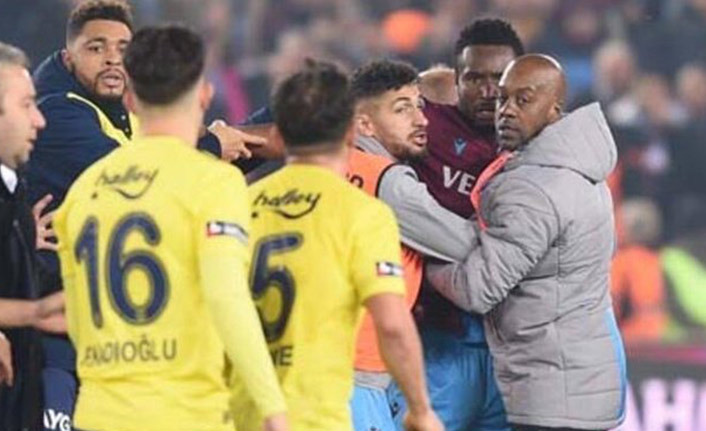 Trabzonspor'un yıldızı Obi Mikel'e ırkçı saldırı