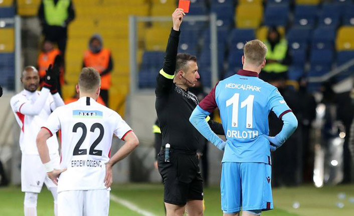 Trabzon maçının hakemine maç yok! Kızağa çekildi