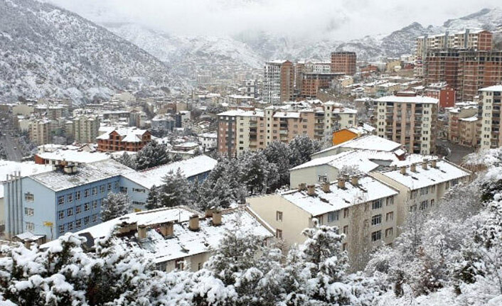 Komşu ilde okullar yine tatil! Kar izin vermiyor!