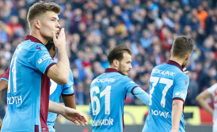 Trabzonspor’un yıldızı zirvede tek başına