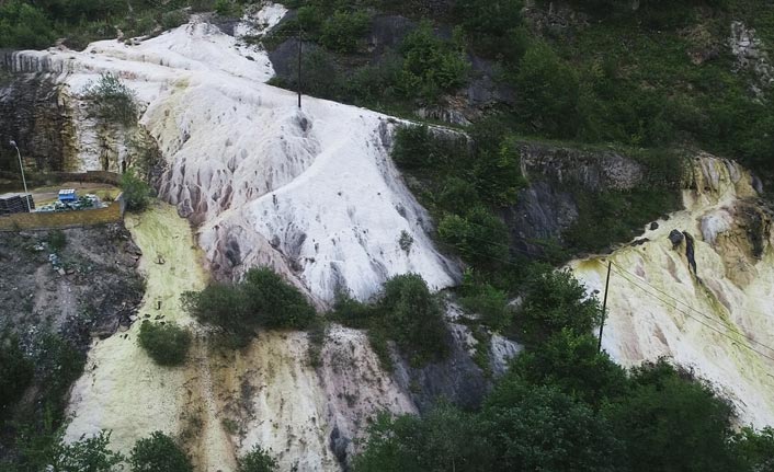 Doğu Karadeniz'in Pamukkalesi'nde çalışmalar devam ediyor