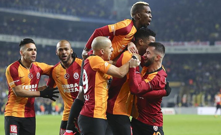 Galatasaray Kadıköy'de Fenerbaheç'yi devirdi