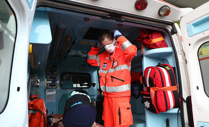 İtalya'da korona virüse tedbir aldı