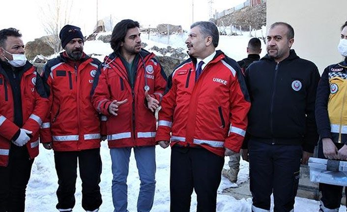 Sağlık Bakanı Koca deprem bölgesinde