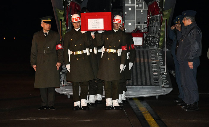 İdlib şehidi Samsun'da göz yaşlarıyla karşılandı