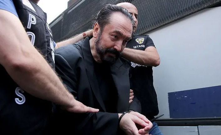 Adnan Oktar davasında iğrenç ifadeler: 2 kişi tecavüz etti o ise...