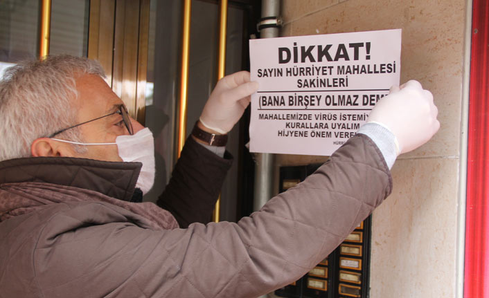 Muhtardan "Bana bir şey olmaz deme" afişi