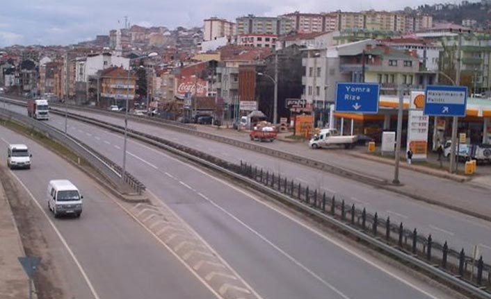 Trabzon-Rize yolunda çalışma. 28 Mart 2020