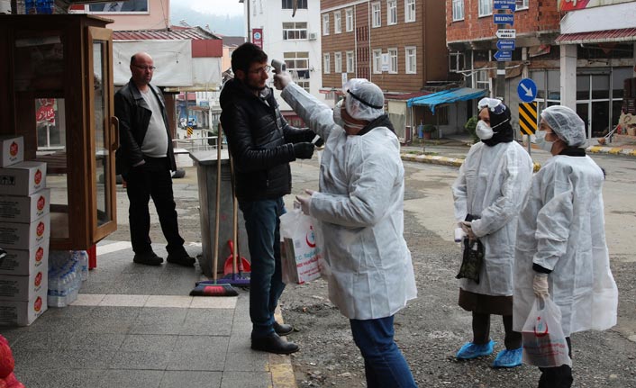 Rize'de karantinadaki belde ve köylerde hayat durdu