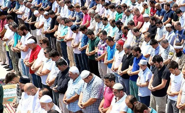 Diyanet'ten cenaze namazı ve defin işlemleri açıklaması