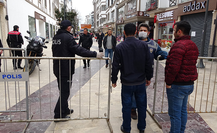 Ordu’nun işlek caddeleri barikatlarla kısıtlandı