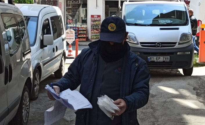 Düzce’de maske dağıtımları başladı