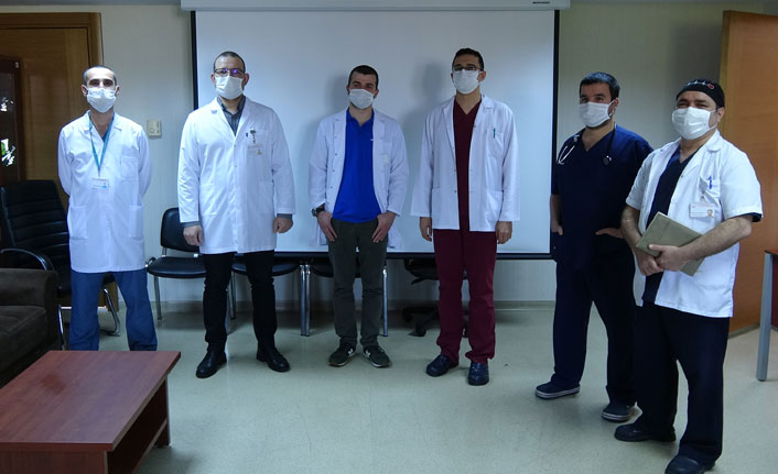 Koronavirüsü yenen 4 doktor, immün plazma bağışladı