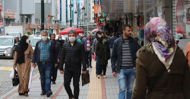 Rize’de vaka sayıları azaldı, sokaklar doldu