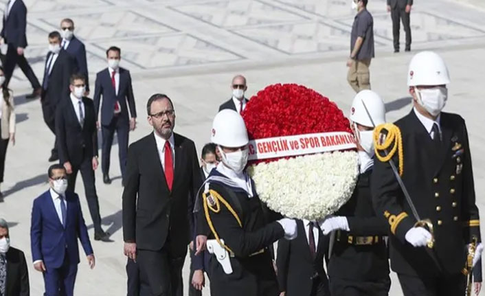 İlk tören Anıtkabir'de