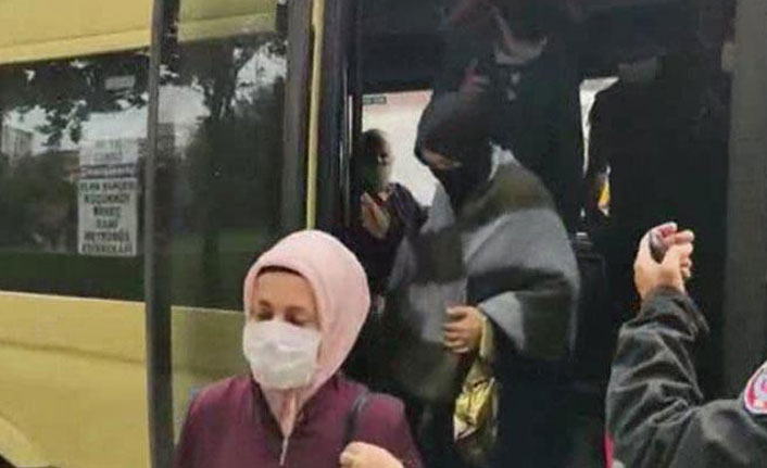 Sultangazi'deki minibüste 16 fazla yolcu çıktı