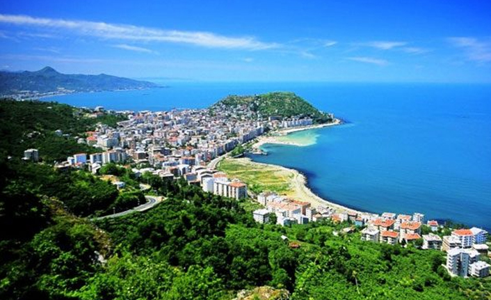 Giresun'da bayramda balkonlarda oynayarak eğlendi