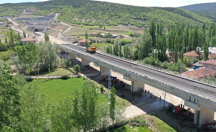 Ankara-Sivas YHT hattında sona doğru