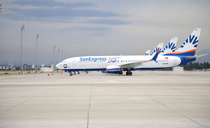 SunExpress dış hat uçuşlarına başladı