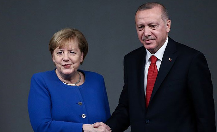 Erdoğan ile Merkel ile görüştü