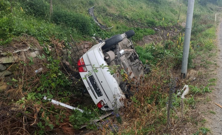 Samsun'da otomobil takla attı: 2 yaralı