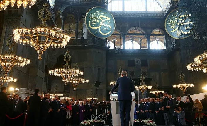 Erdoğan, saat 20:53'te konuşma yapacak