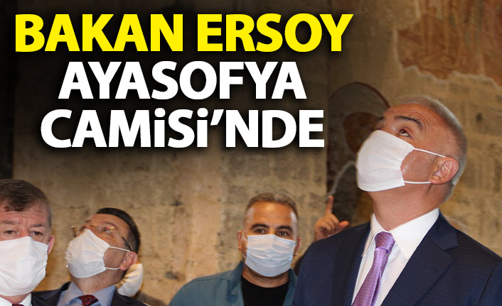 Bakan Ersoy Ayasofya Camisi'nde