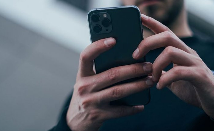 "Akıllı telefon gözleri yoruyor"