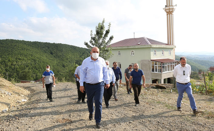 Cami çevre düzenlemeleri devam ediyor