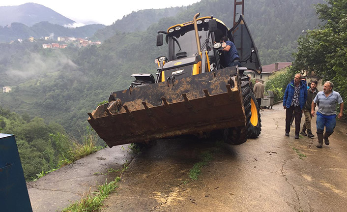 Trabzon'da heyelanın izleri siliniyor