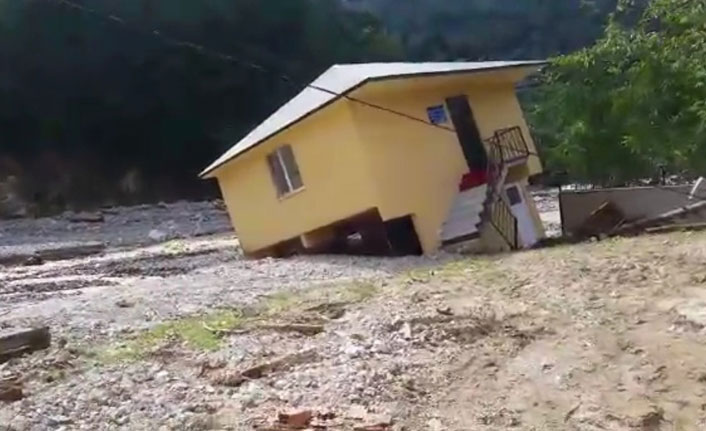 Giresun'un Yağlıdere ilçesi Ortaköy yardım bekliyor